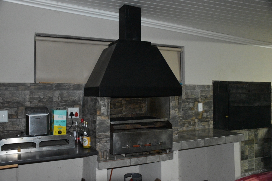 4 Bedroom Property for Sale in Rouxville Free State